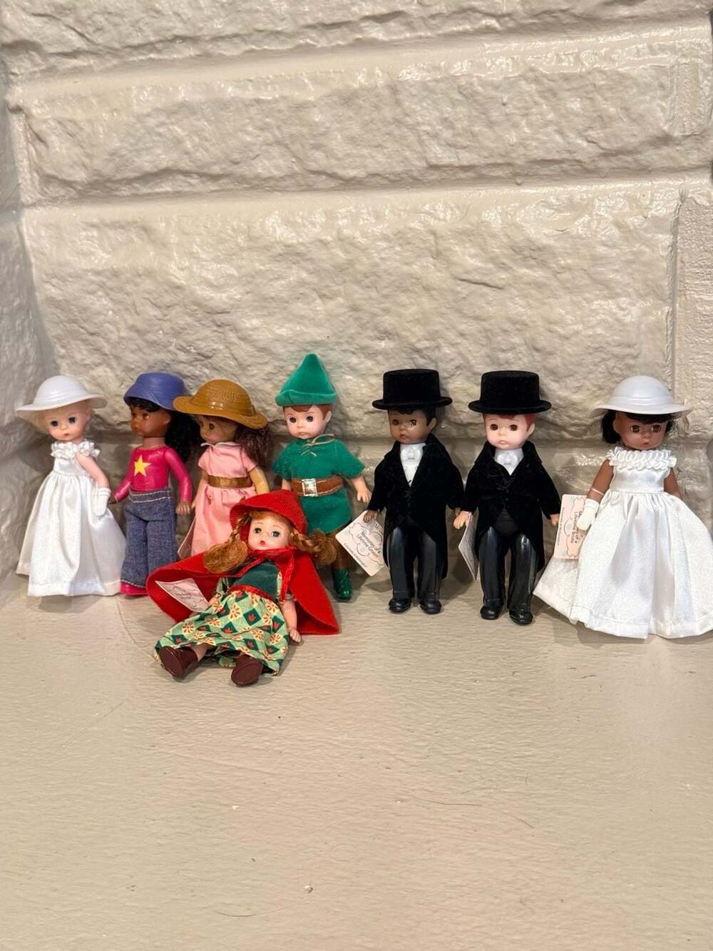 8 Madame Alexander 2002 McDonald's Happy Meal Collectible Dolls